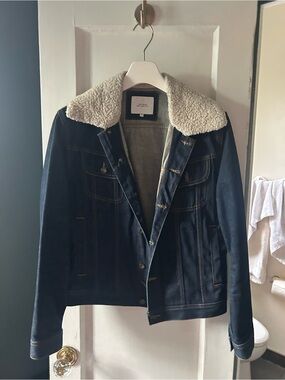 Denim Sherpa-Lined Jacket with Cream Collar - Mens